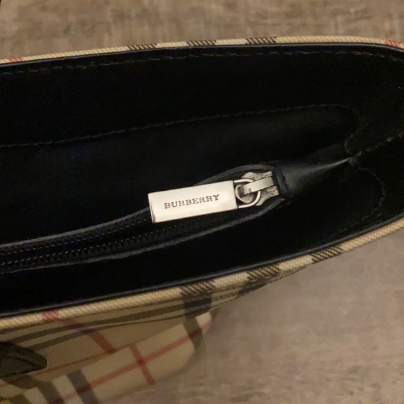 SALE❤️ NWOT Burberry Bucket Bag Shoulder Purse - Picture 7 of 7